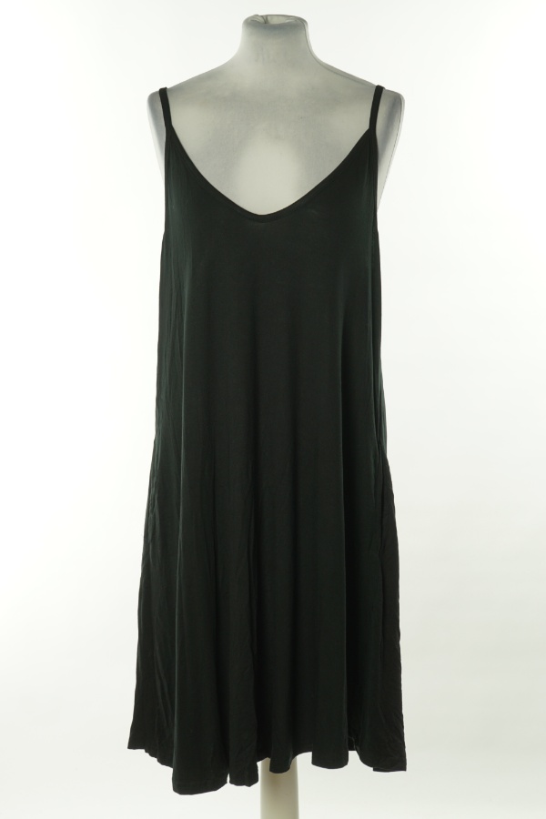 Sukienka czarna gładka na cienkich ramiączkach - BRAK METKI Z NAZWĄ PRODUCENTA zdjęcie 1