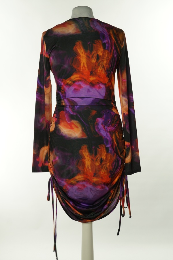 Sukienka fioletowo-brązowa drapowana - NLY ONE zdjęcie 2