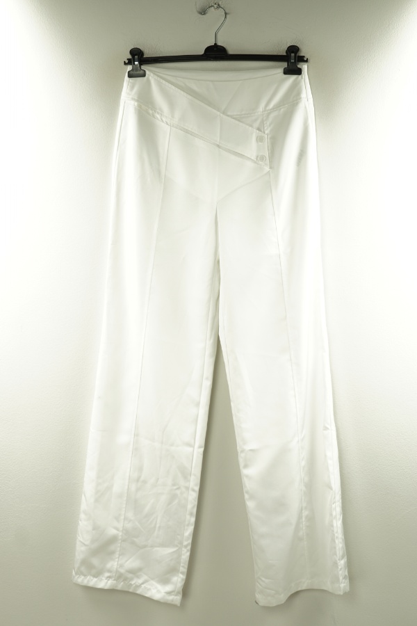 Spodnie materiałowe z prostą nogawką zdjęcie 1