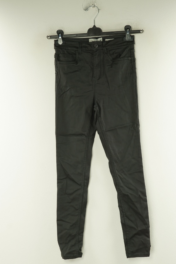 Spodnie czarne elastyczne woskowane - NEW LOOK zdjęcie 1