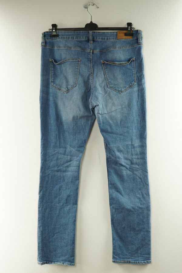 Spodnie niebieskie jeansowe z prostymi nogawkami H&M - H&M zdjęcie 2