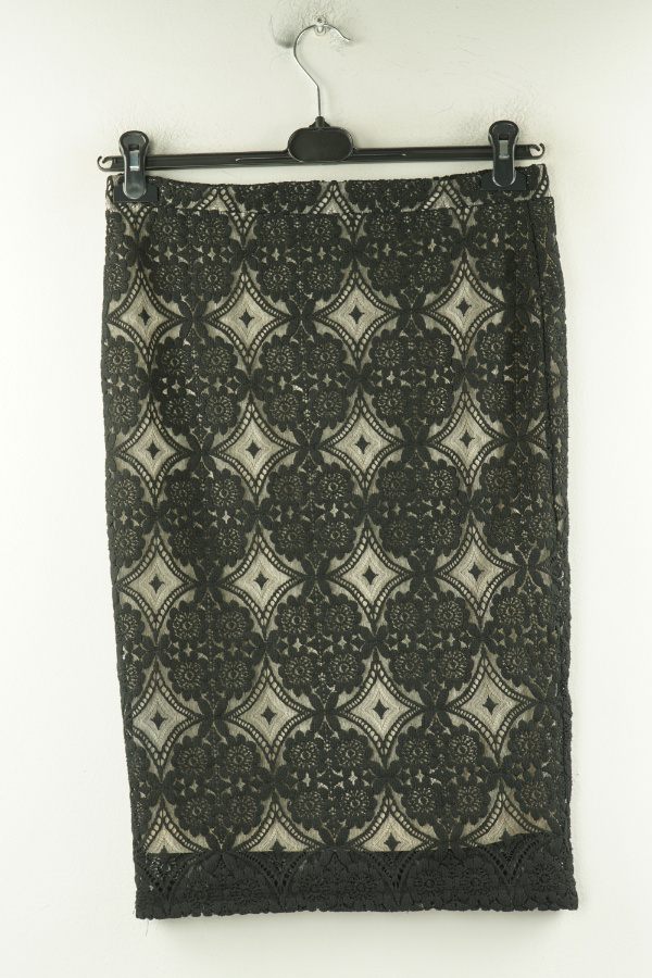 Spódnica beżowa z koronkowym wierzchem - F&F zdjęcie 2