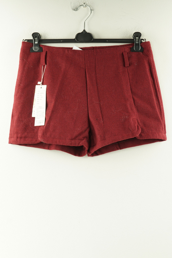 Krótkie spodenki bordowe sweterkowe - FASHION & COLLECTION zdjęcie 1