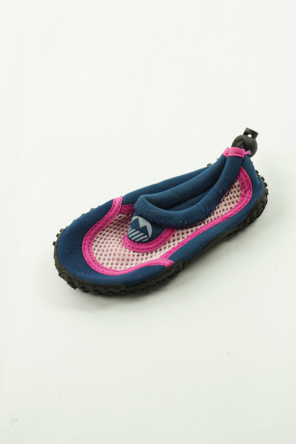 Buty do wody graatowo - różowe - BRAK METKI Z NAZWĄ PRODUCENTA zdjęcie 1