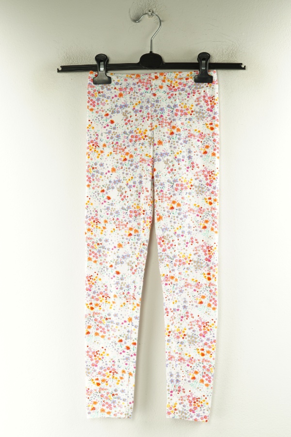 Legginsy białe w drobne kolorowe kwiatki - LEIGH TUCKER zdjęcie 1