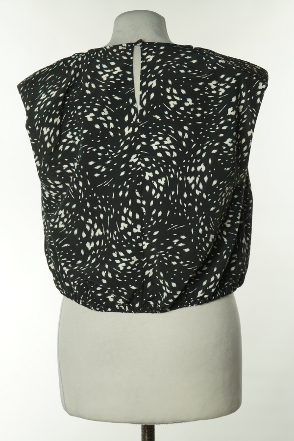 Bluzka z poduszkami na ramionach czarna w białe wzory - PRIMARK zdjęcie 2