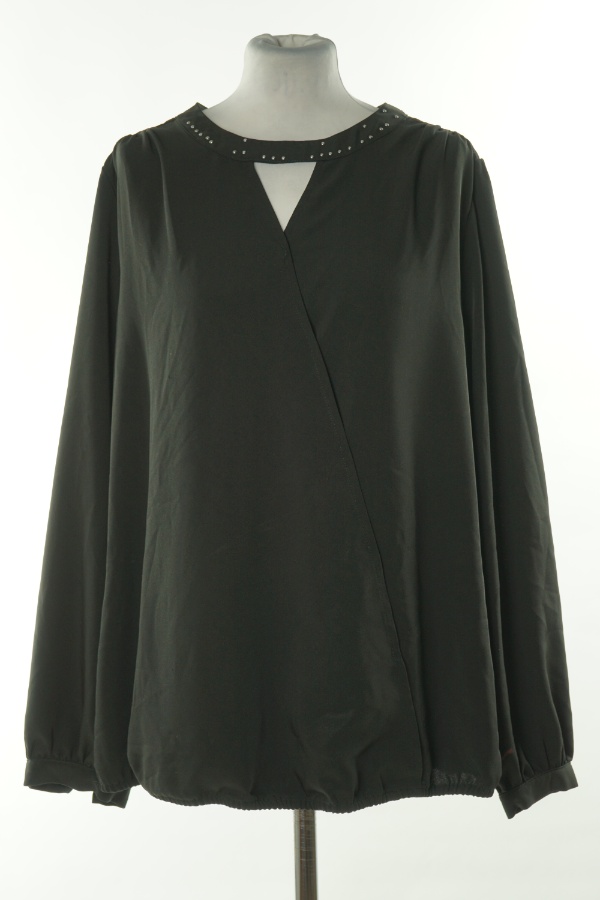 Bluzka czarna z dżetami przy dekolcie - JUNAROSE zdjęcie 1