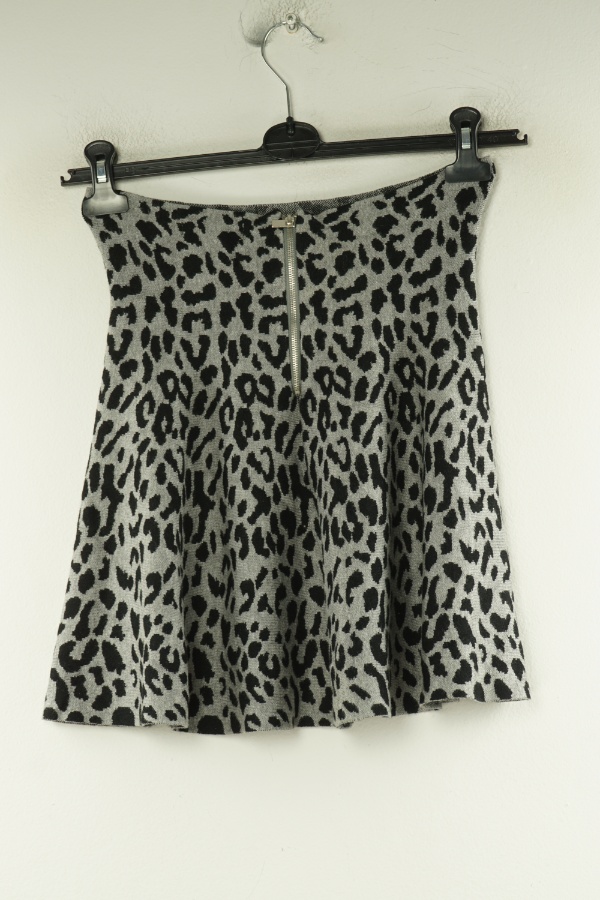 Spódnica sweterkowa w czarne cętki - PRIMARK zdjęcie 2