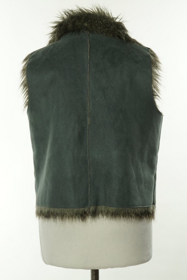 Narzutka szara ocieplana sztucznym futerkiem - TARA zdjęcie 2