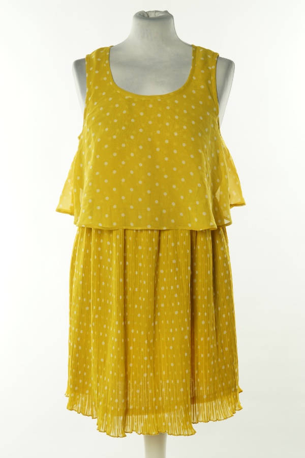 Sukienka żółta w białe kropki z plisowanym dołem - INFLUENCE zdjęcie 1