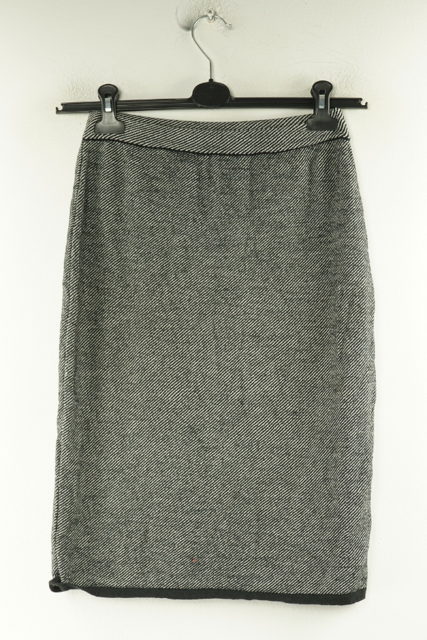Spódnica szara w paski - BRAK METKI Z NAZWĄ PRODUCENTA zdjęcie 2