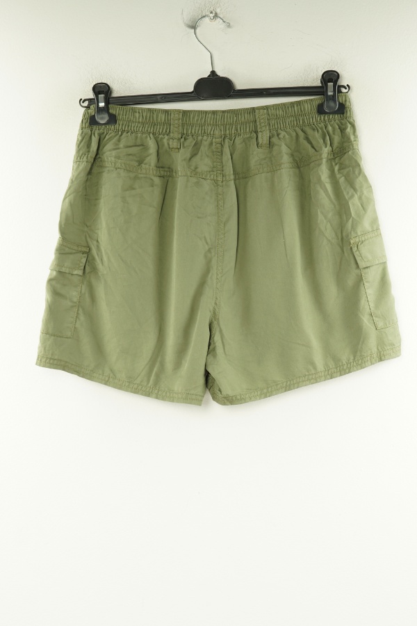 Krótkie spodenki oliwkowe materiałowe - PRIMARK zdjęcie 2