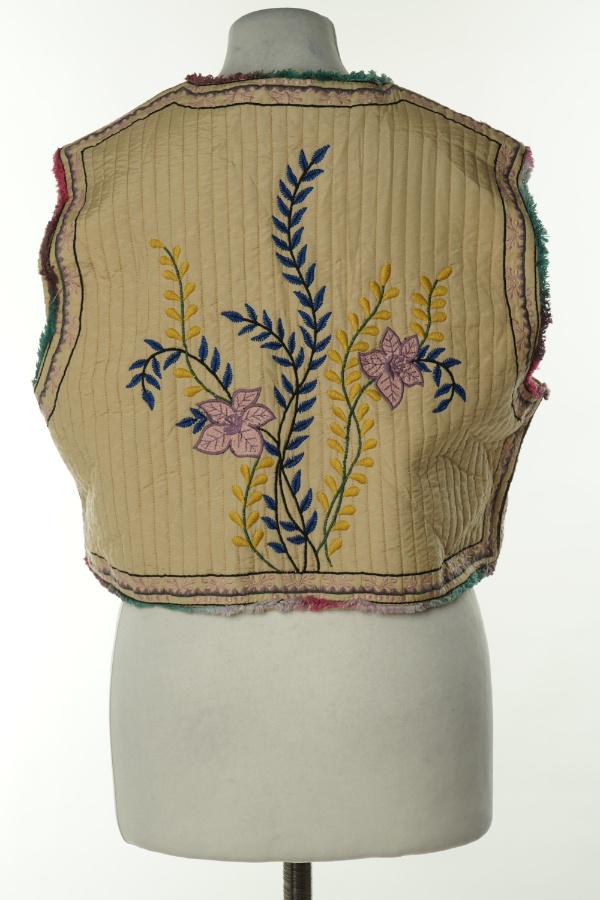 Narzutka beżowa z wyszywanymi kwiatami - ZARA zdjęcie 2