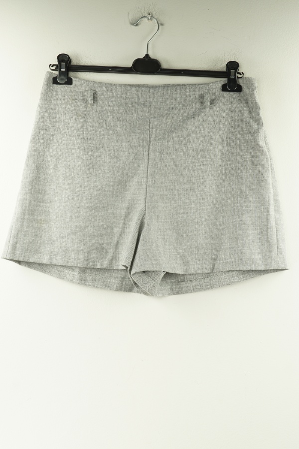 Krótkie spodenki szare - MISS SELFRIDGE zdjęcie 1