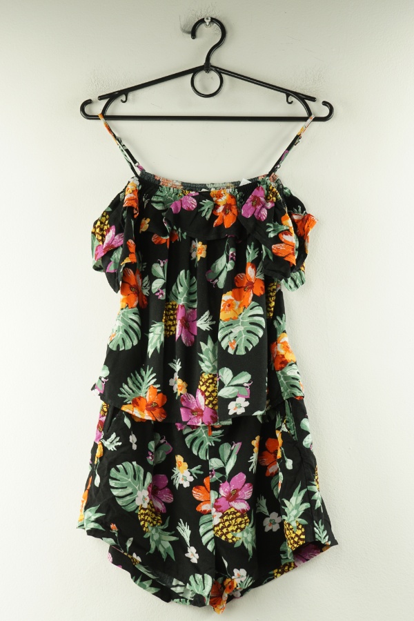 Komplet czarny w kwiaty (bluzka i krótkie spodenki), 100% wiskoza H&M - H&M zdjęcie 1