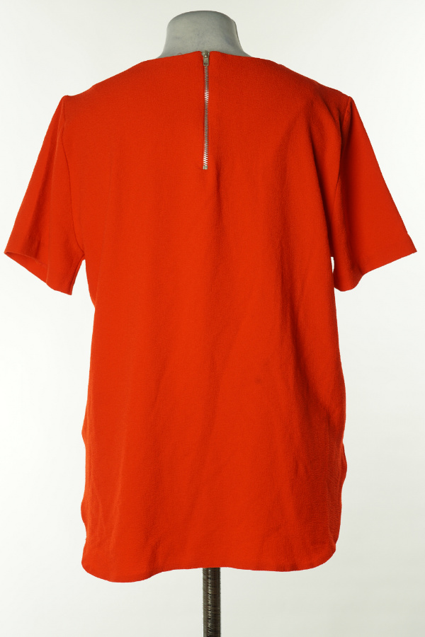 Bluzka czerwona z suwakiem z tyłu - F&F zdjęcie 2