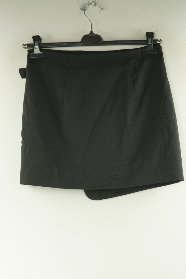 Spódnica czarna trapezowa - H&M zdjęcie 2