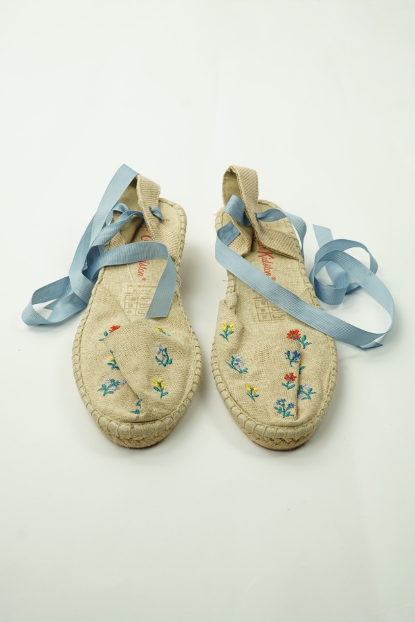 Buty beżowe na słomianej niskiej koturnie - CATH KIDSTON zdjęcie 2