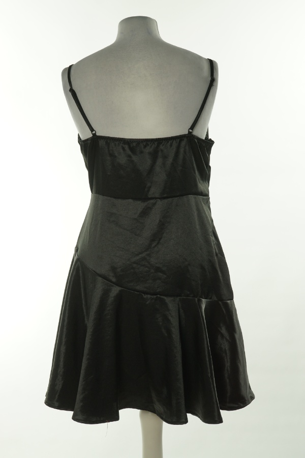 Sukienka czarna a'la satyna falbaniasta - SHEIN zdjęcie 2