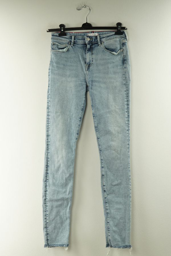 Spodnie jasnoniebieskie jeansowe Tommy Hilfiger - TOMMY HILFIGER zdjęcie 1