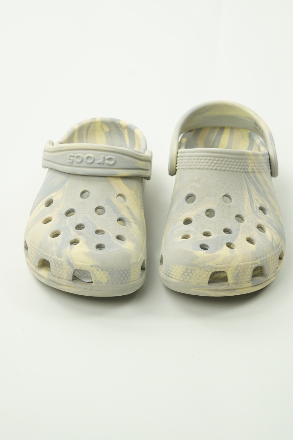 Klapki szaro-beżowe, CROCS - CROCS zdjęcie 2