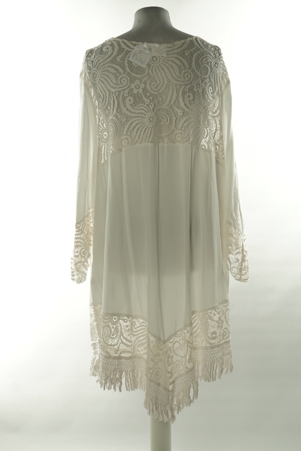 Sukienka biała letnia z ażurową wstawką - BPC SELECTION zdjęcie 2