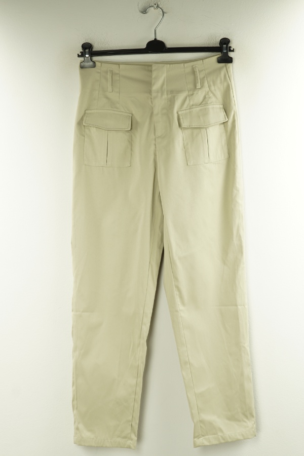 Spodnie beżowe z dużymi kieszeniami - BRAK METKI Z NAZWĄ PRODUCENTA zdjęcie 1