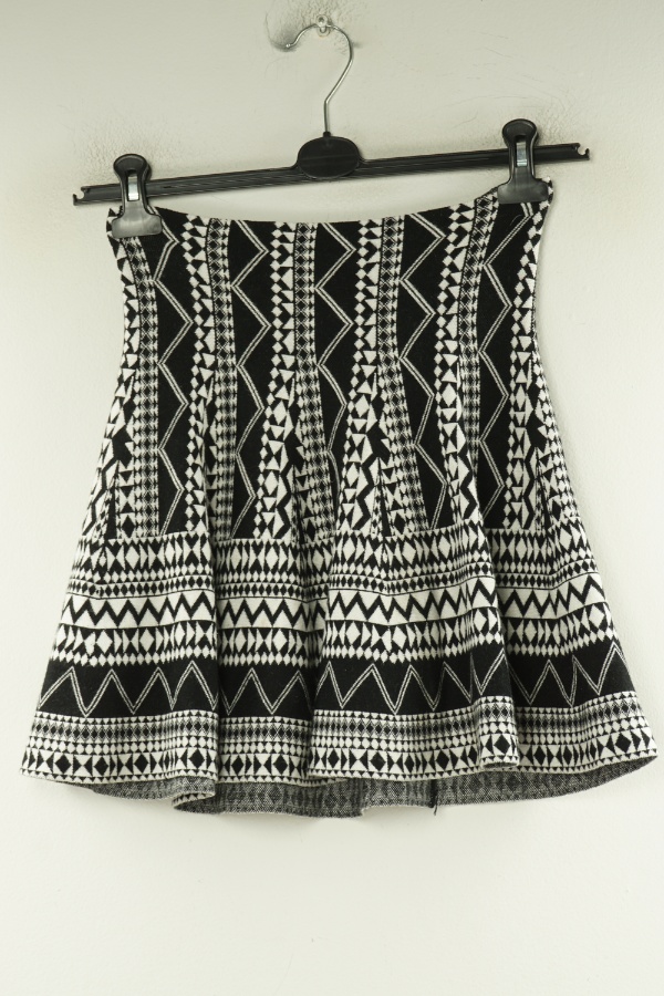 Spódnica sweterkowa czarna w białe wzory - PRIMARK zdjęcie 1