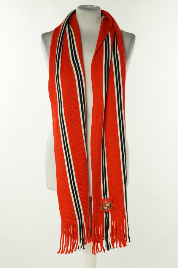 Szalik czerwony w paski - BRAK METKI Z NAZWĄ PRODUCENTA zdjęcie 1