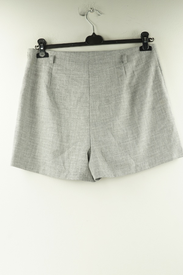 Krótkie spodenki szare - MISS SELFRIDGE zdjęcie 2