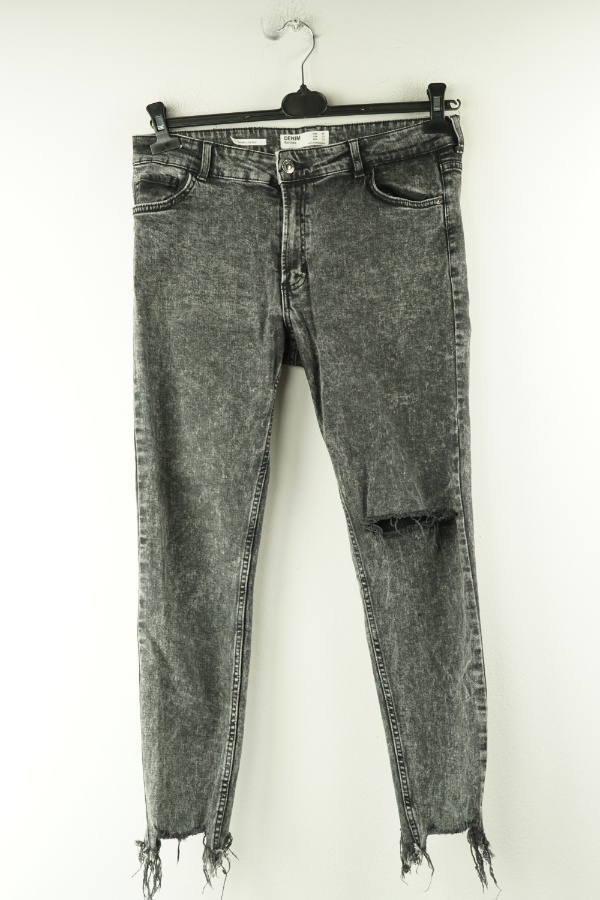 Spodnie szare jeansowe - BERSHKA zdjęcie 1