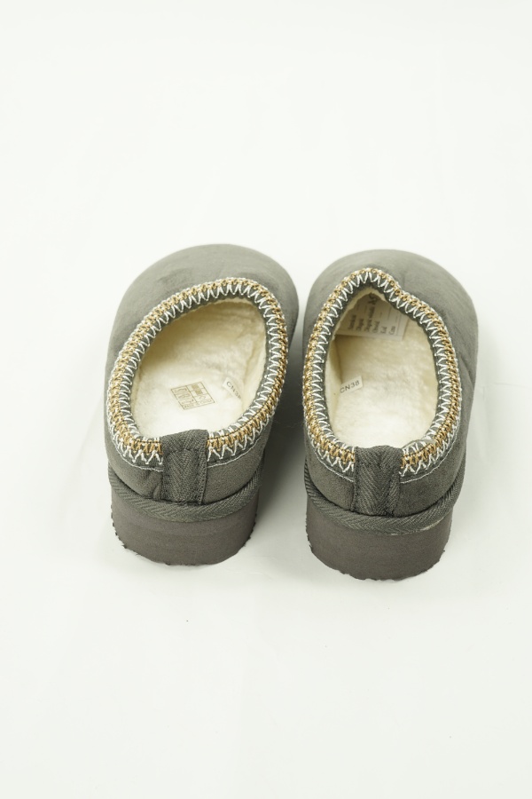 Buty szare z białym misiem w śroku - BRAK METKI Z NAZWĄ PRODUCENTA zdjęcie 2