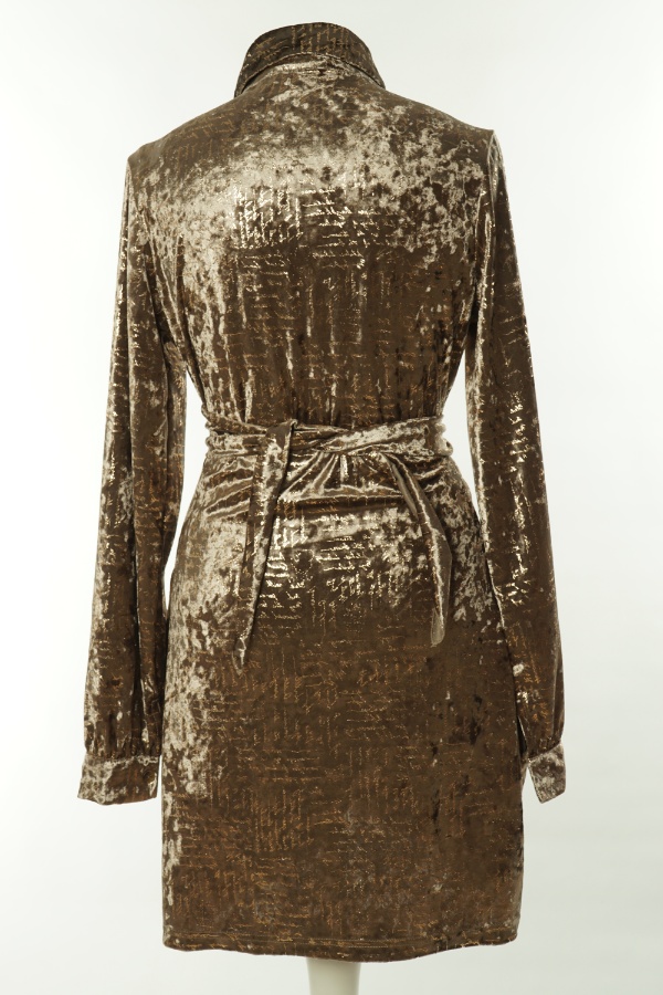 Sukienka beżowa welurowa połyskująca w napisy - SHEIN zdjęcie 2