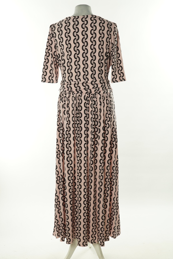 Sukienka kopertowa różowa w czarne wzory - JOLIE MOI zdjęcie 2