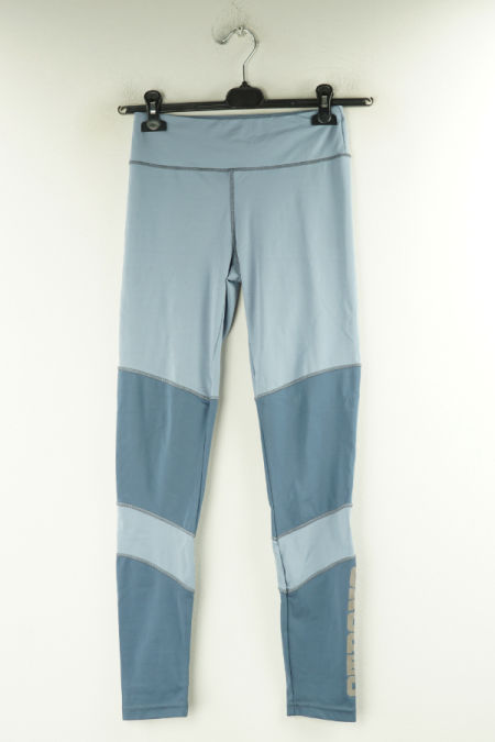 Legginsy w odcieniach niebieskiego