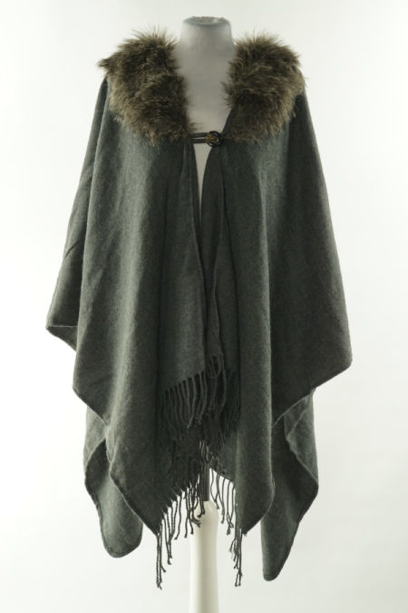 Narzutka szara sweterkowa