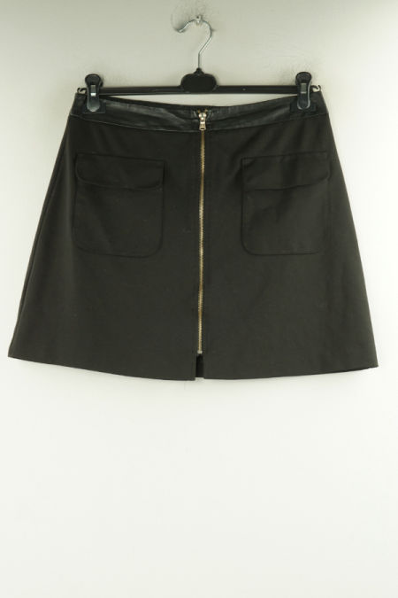 Spódnica czarna z kieszeniami