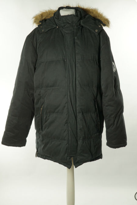 Kurtka czarna z puchem i pierzem