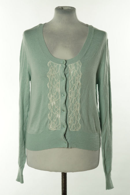 Kardigan seledynowy z białą koronką