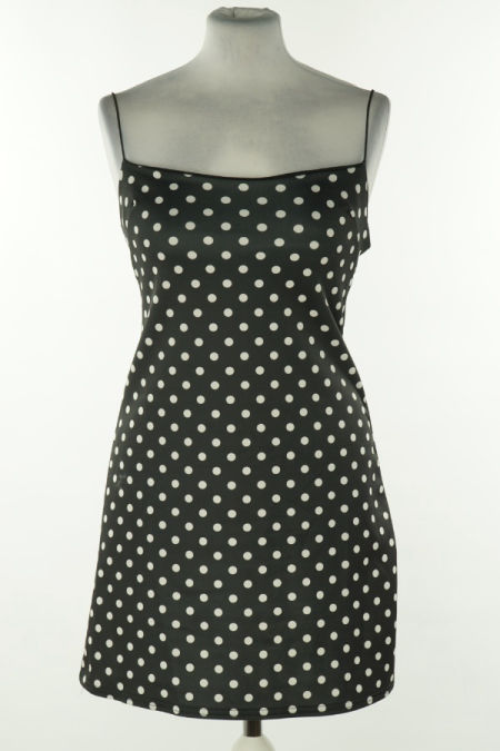 Sukienka czarna w białe grochy