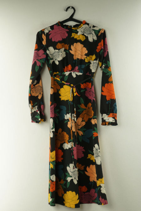 Sukienka czarna w duże kwiaty Primark