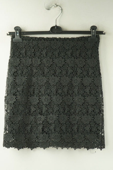 Spódnica koronkowa czarna