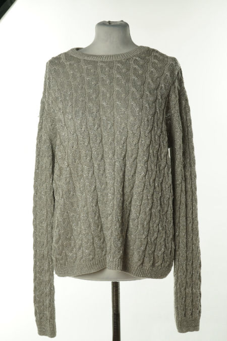 Sweter szary ze srebrną nitką
