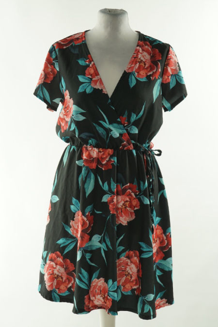 Sukienka czarna w kolorowe kwiaty