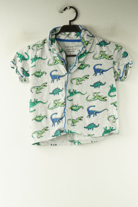 Koszulka piżamowa szara w dinozaury
