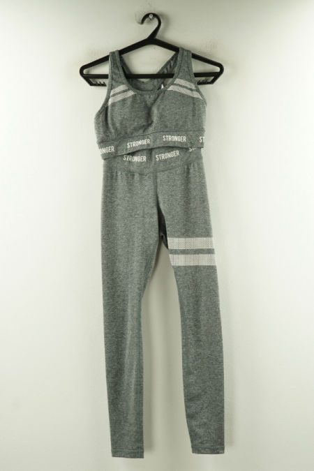 Komplet sportowy top  i legginsy