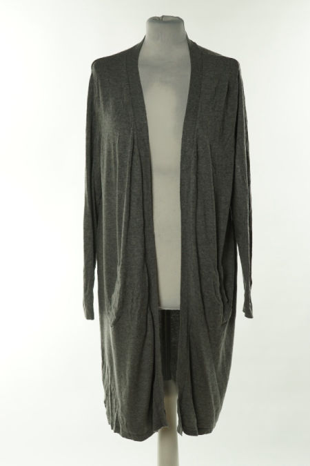 Narzutka sweterkowa szara