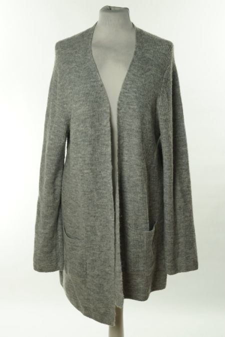 Narzutka szara sweterkowa