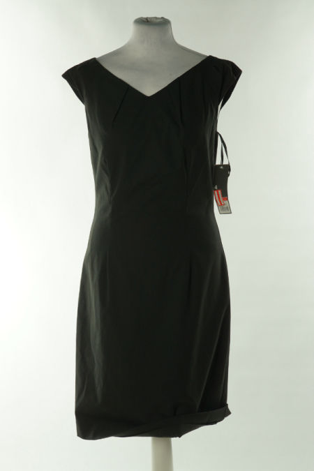 Sukienka czarna klasyczna