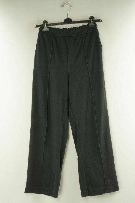 Spodnie materiałowe czarne na gumkę